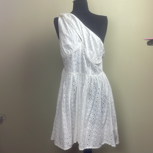 NWT ASOS ONE SHOULDER CUPPED EYELET MINI SUNDRESS IN WHITE Size 8 - Picture 12 of 16